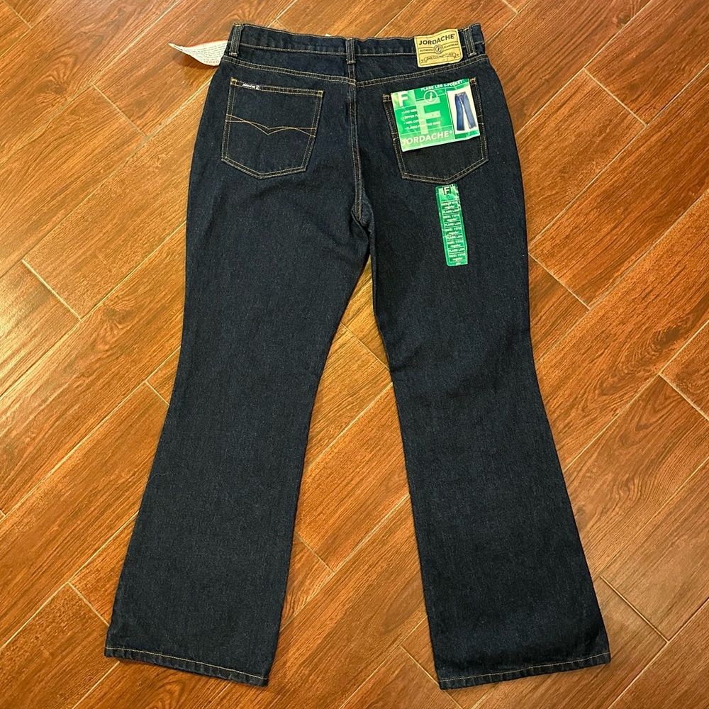 Vintage Jordache Women’s Jeans Flare Leg 5-Pocket Low Rise Dead Stock NWT 17/18